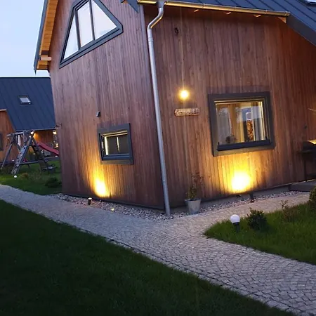 Przystanek Patulskie בית נופש Pierszczewo