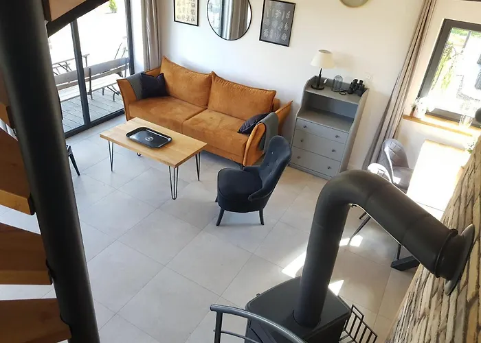 Przystanek Patulskie Semesterbostad Pierszczewo